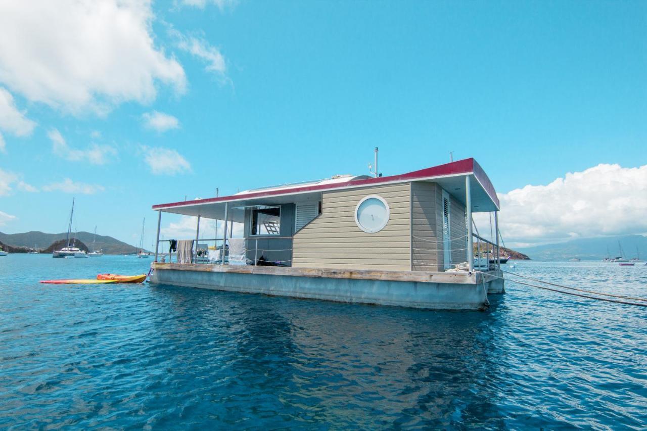 Aqualodge, Les Saintes, De Bateau-hôtel